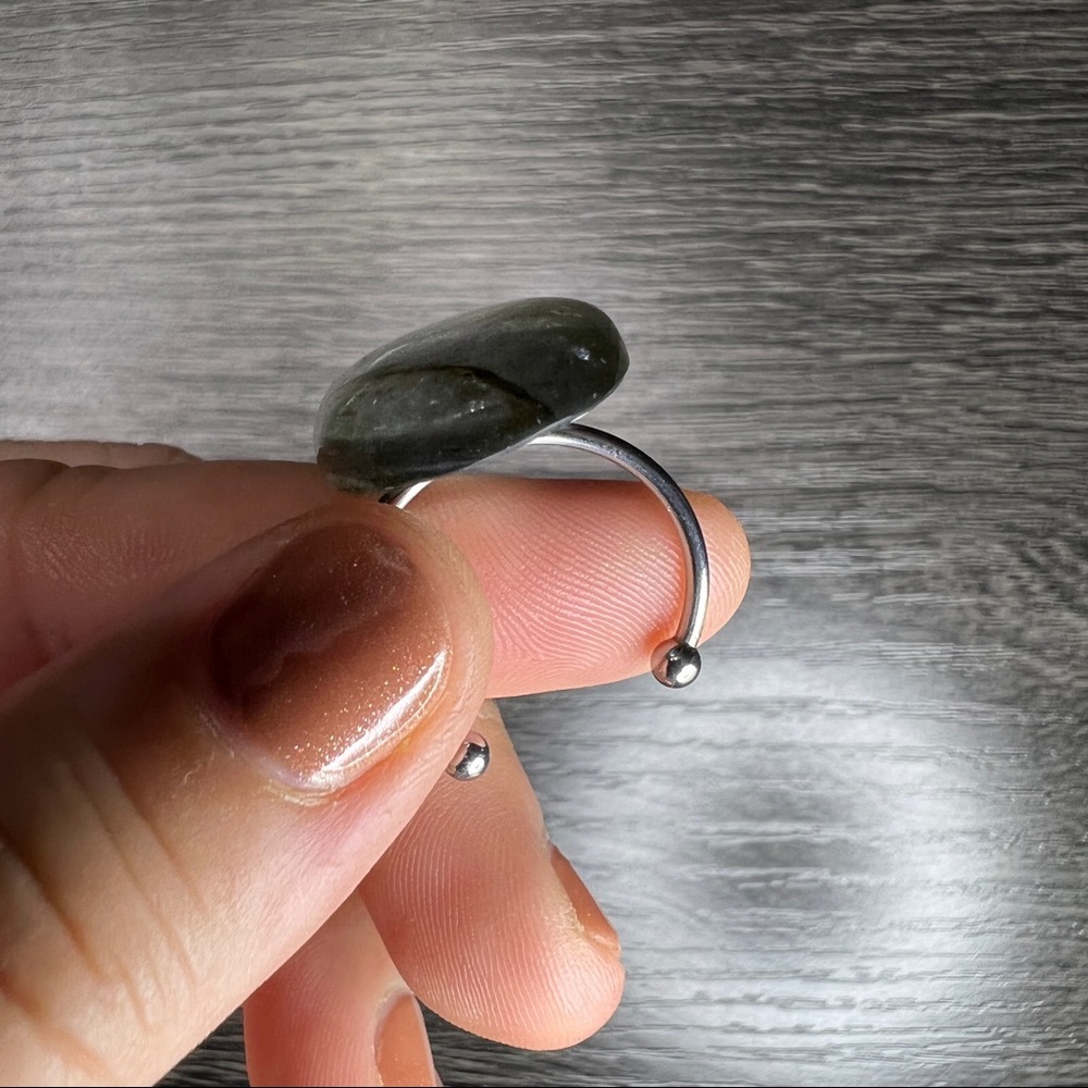 Labradorite Stone Statement Ring - Picture 3 of 4